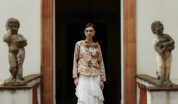 BLUSA FLORAL CARMEN SAYS