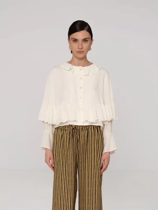 BLUSA FOLHOS CARMEN SAYS