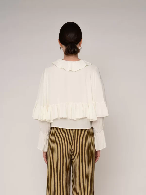 BLUSA FOLHOS CARMEN SAYS