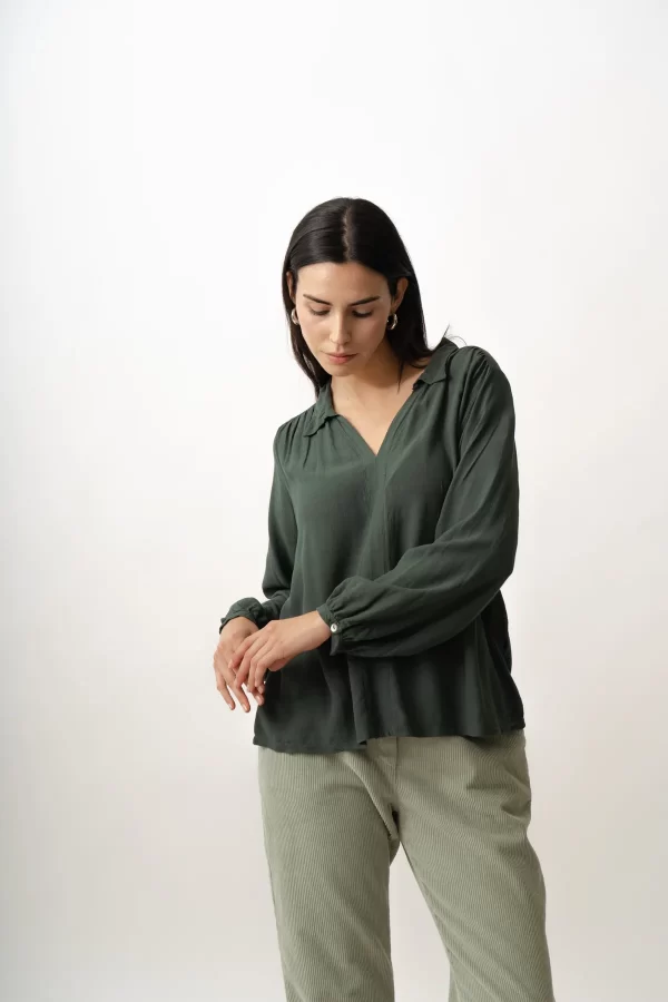 BLUSA MUFFLE POEMS